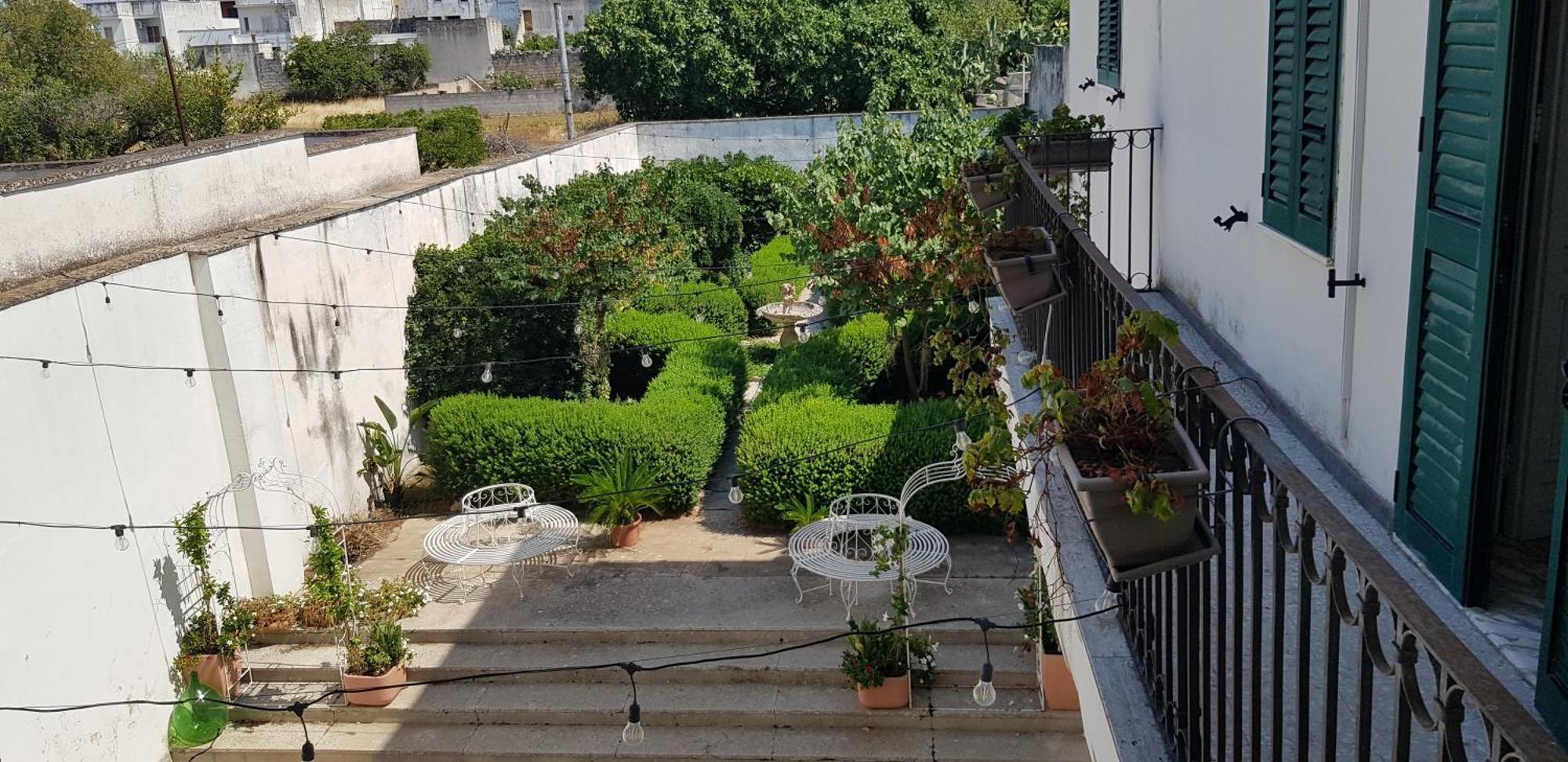 Palazzo Costantini Bed & Breakfast San Donato di Lecce Exterior photo